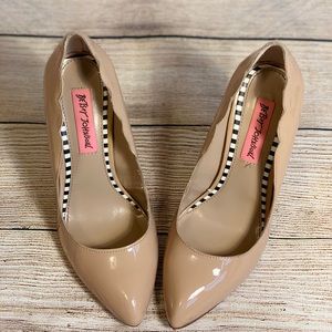 Nude Betsy Johnson Racie Pump